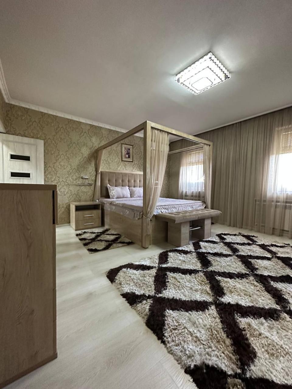 Hi-Tech Apartment In City Center Tashkent Exterior photo